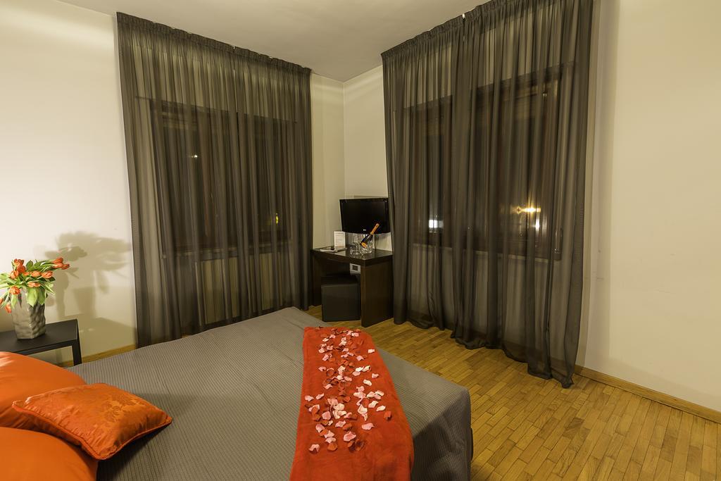 Capo Horn Hotel Darfo Boario Terme ภายนอก รูปภาพ